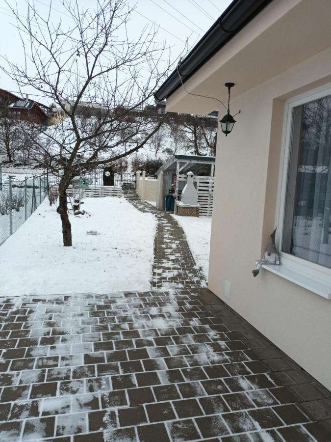 Domcek V Zahrade Villa ลิฟตอฟสกีมิคูลาช ภายนอก รูปภาพ